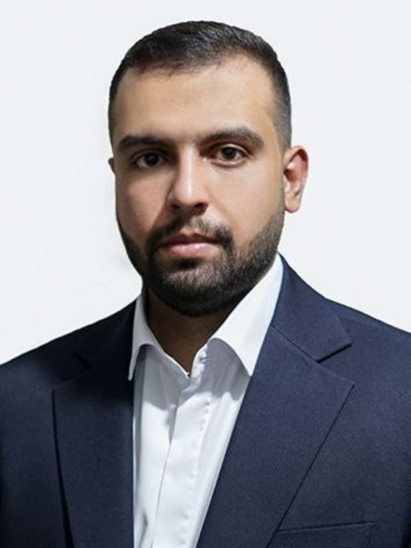 هادی امیری