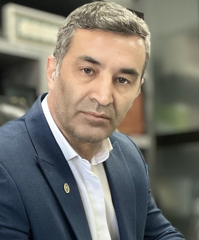 فریدون عزیزیان