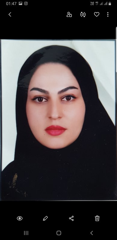 نازنین صالحی